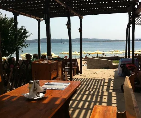 Отель лагуна